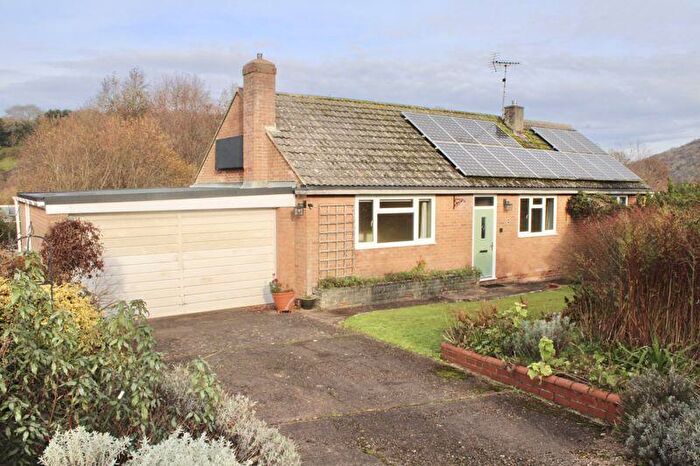 2 Bedroom Detached Bungalow To Rent In Christow, EX6