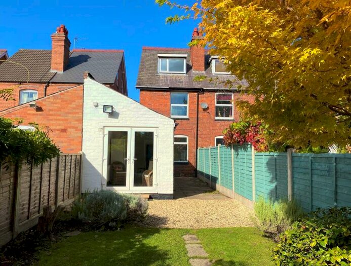 3 Bedroom House To Rent In Hurcott Road, Kidderminster, DY10