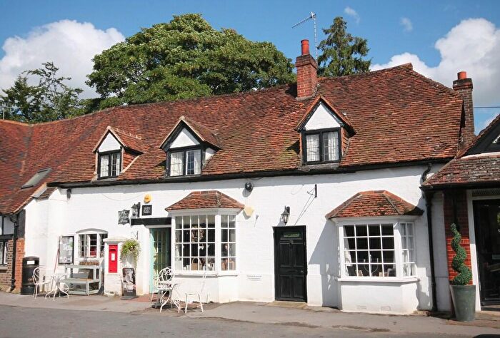 3 Bedroom Terraced House To Rent In Dungates Lane, Buckland, RH3