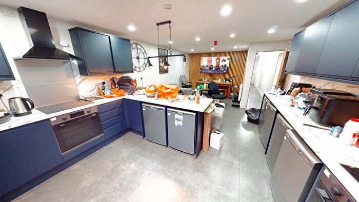 7 Bedroom House To Rent In Heeley Road, Selly Oak, Birmingham, B29