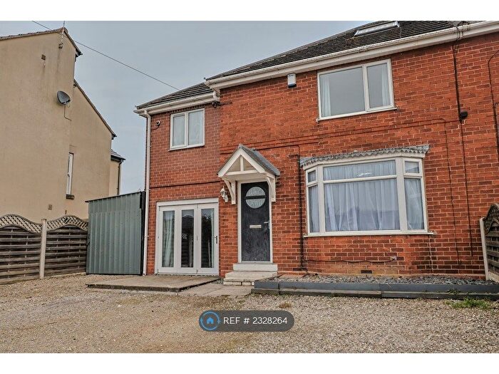 5 Bedroom Semi-Detached House To Rent In Hollybank, York, YO41