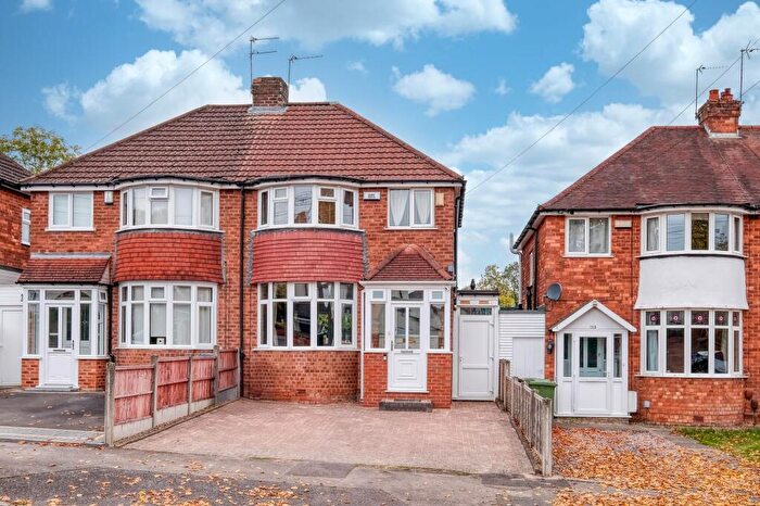3 Bedroom Semi Detached House For Sale In Watwood Road, Shirley, B90
