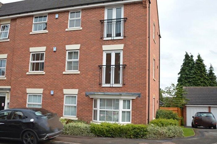 2 Bedroom Flat To Rent In Eden Gardens, Rowley Regis, B65