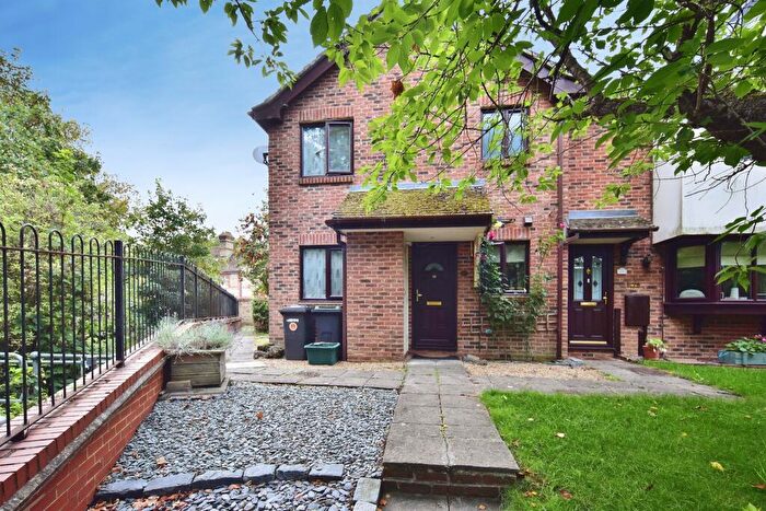 1 Bedroom Terraced House For Sale In Middle Mill Road, East Malling, West Malling, ME19