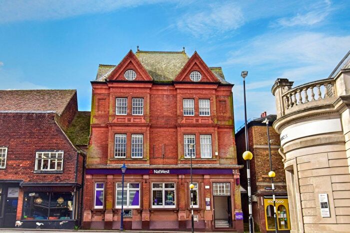 2 Bedroom Flat For Sale In High Street, Sevenoaks, TN13