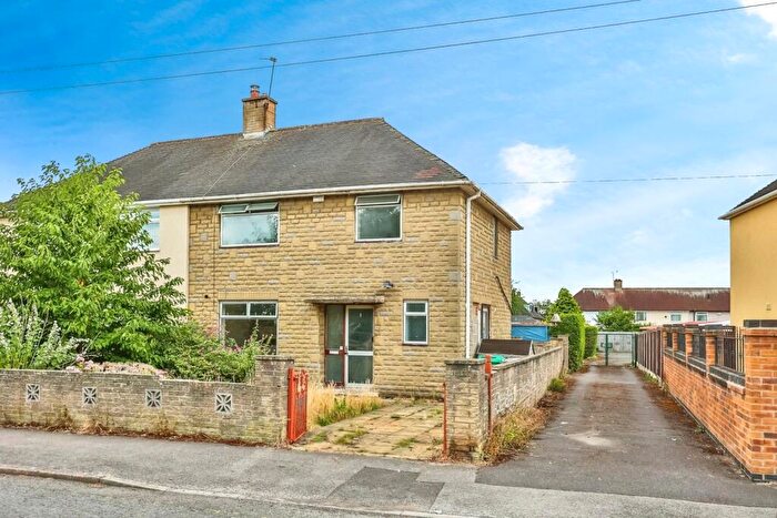 3 Bedroom Semi-Detached House For Sale In Wheatacre Road, Clifton, Nottinghamshire, NG11