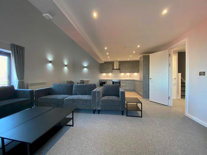 3 Bedroom Flat To Rent In Exchange Street, Stockport, SK3
