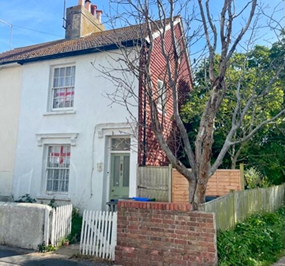 2 Bedroom Semi-Detached House For Sale In Chapel Street, Newhaven, BN9