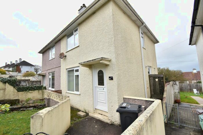 3 Bedroom Semi-Detached House To Rent In Barne Road, Plymouth, Devon, PL5