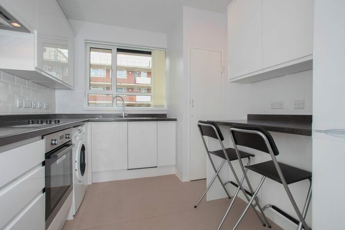 2 Bedroom Flat To Rent In New North Street, London, WC1N