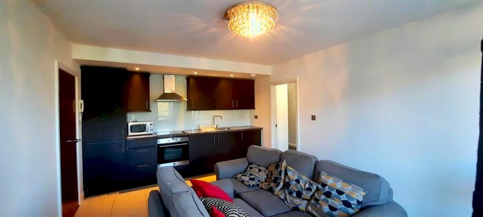2 Bedroom Flat To Rent In Maida Vale, London, W9