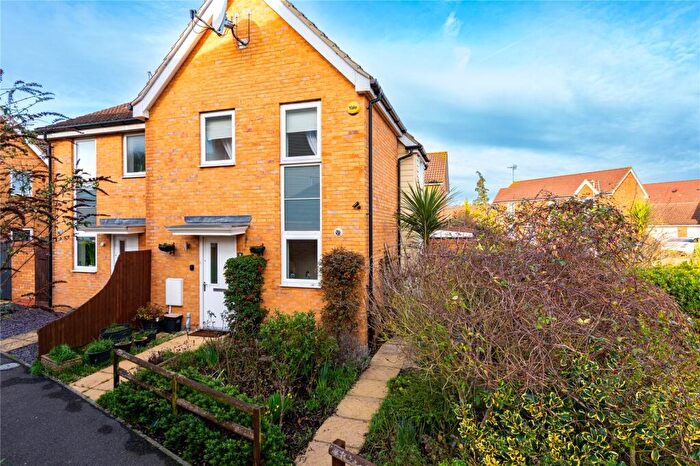 3 Bedroom Semi Detached House To Rent In Spinel Close, Sittingbourne, Kent, ME10