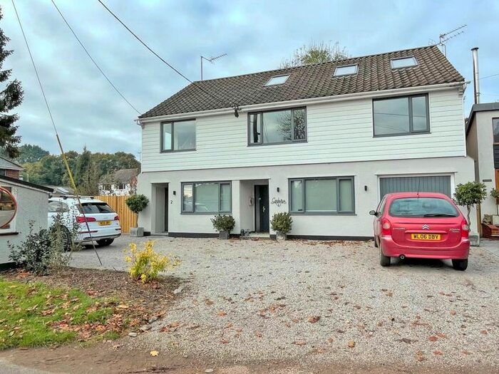 3 Bedroom Flat To Rent In Exmouth Road, Colaton Raleigh, Sidmouth EX10