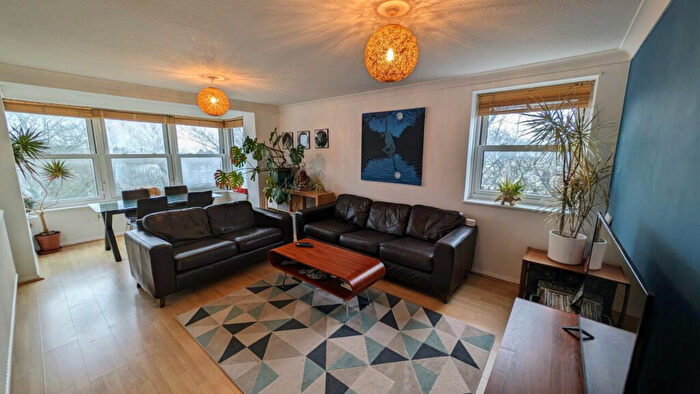 2 Bedroom Apartment To Rent In Montpelier Road, East Sussex, BN1