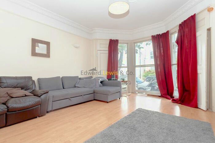 4 Bedroom Flat To Rent In Gloucester Drive, London, N4