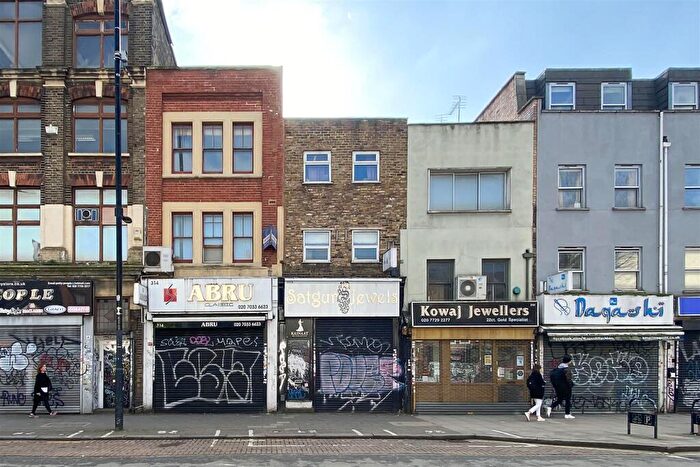 1 Bedroom Flat To Rent In Bethnal Green Road, London, E2