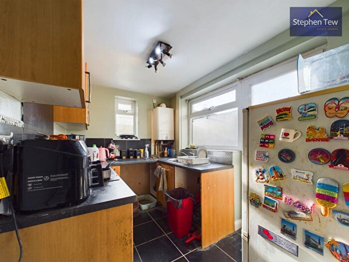 2 Bedroom Terraced House For Sale In Aintree Road, Blackpool, FY4
