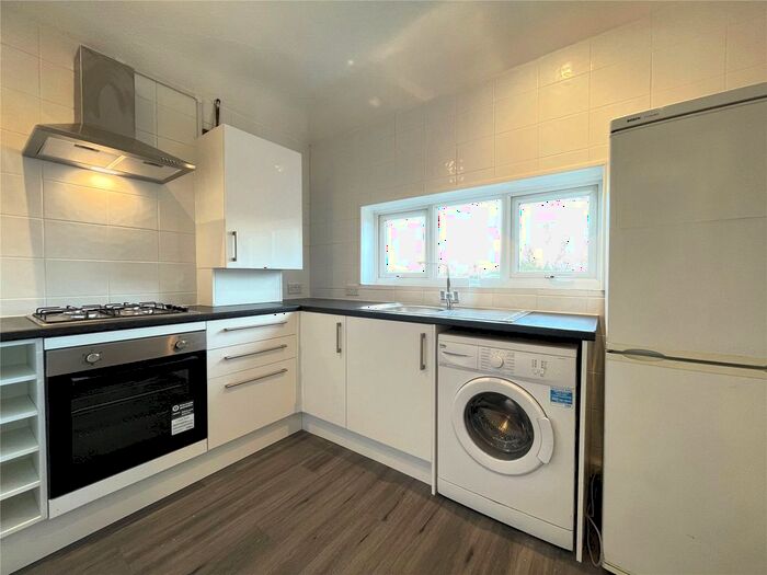 2 Bedroom Maisonette To Rent In Station Road, West Wickham, Kent, BR4