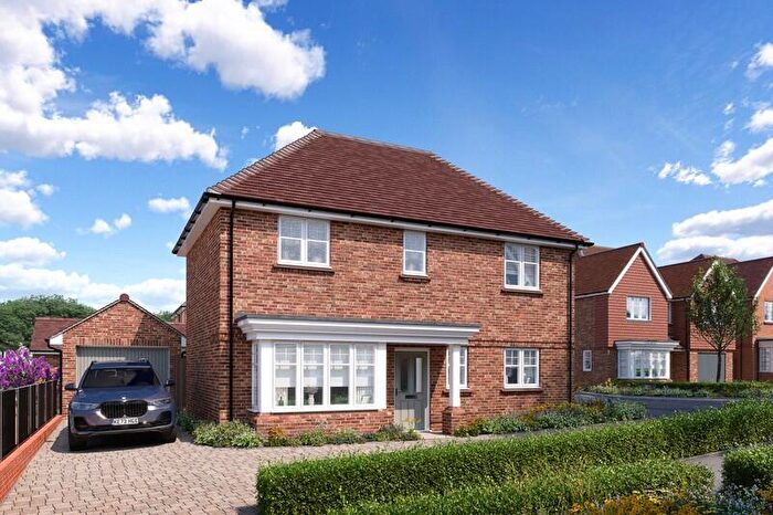 3 Bedroom Detached House For Sale In Hitches Lane, Crookham Village, Fleet, GU51