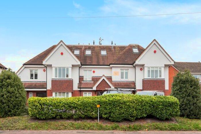 2 Bedroom Property To Rent In Baynton House, Lymington SO41