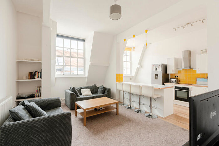 2 Bedroom Flat For Sale In Central Hall, Redcross Street, Bristol, BS2