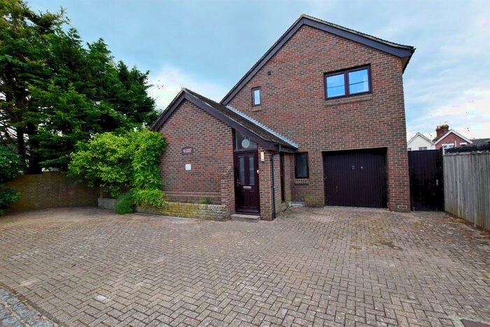 5 Bedroom Detached House To Rent In All Saints Vicarage, Beaconsfield Road, Wick, Littlehampton, West Sussex, BN17