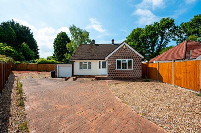 2 Bedroom Bungalow For Sale In Claron, Guildford, GU2