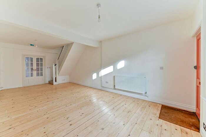 2 Bedroom Terraced House To Rent In Haynes Lane, London, , Crystal Palace, London, SE19