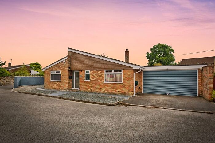 3 Bedroom Detached Bungalow For Sale In Kirle Gate, Meare, Glastonbury, BA6