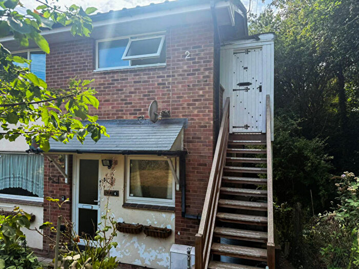 2 Bedroom Apartment To Rent In Landguard Road, Shanklin, PO37