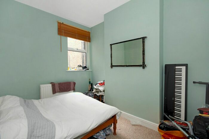2 Bedroom Flat To Rent In Durnsford Road, Wimbledon Park, London, SW19