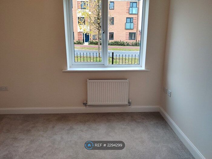 2 Bedroom Flat To Rent In Vespasian Road, Fairfields, Milton Keynes, MK11