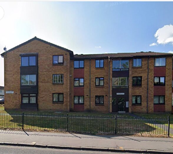 2 Bedroom Flat To Rent In Selhurst Road, London, SE25