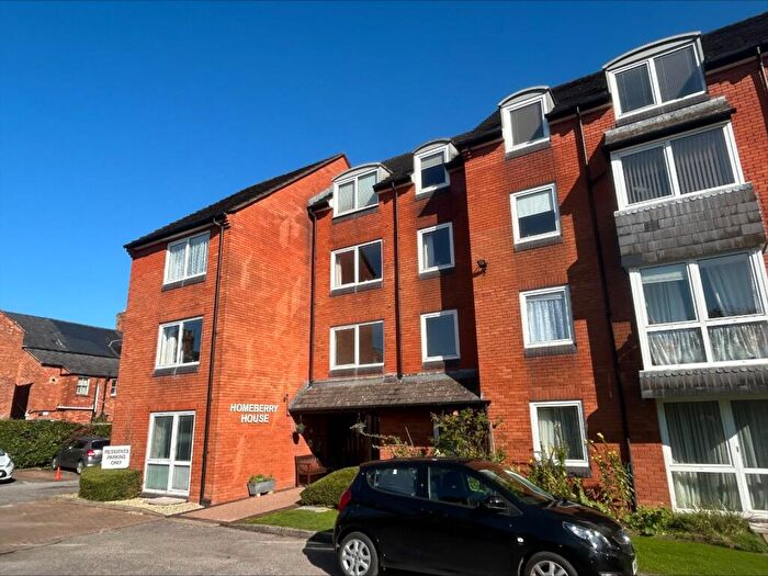 1 Bedroom Apartment For Sale In Ashcroft Gardens, Cirencester, Gloucestershire, GL7
