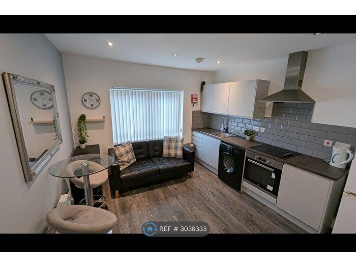 1 Bedroom Flat To Rent In Walter Road, Swansea, SA1