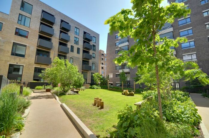 2 Bedroom Flat To Rent In Crimscott Street, London, SE1