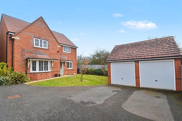 4 Bedroom Detached House For Sale In Stanley Close, Corby, NN18