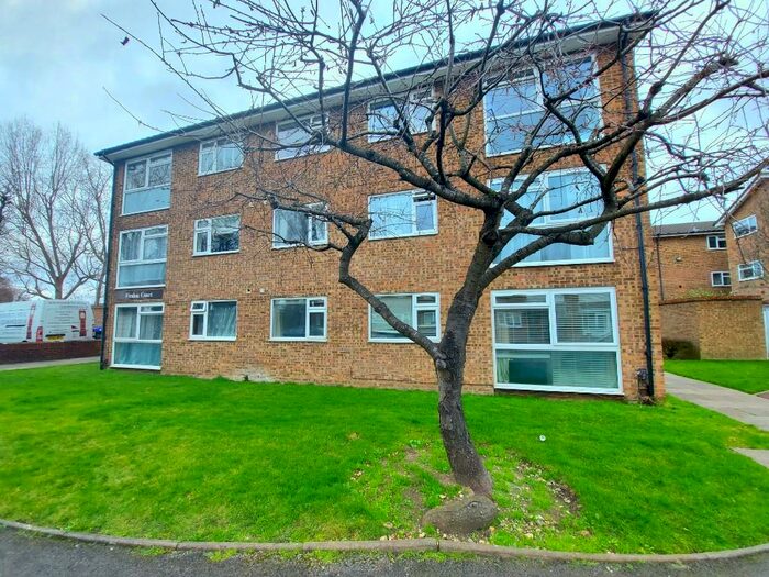 1 Bedroom Flat To Rent In Chiswick Close, Wallington, Surrey, CR0