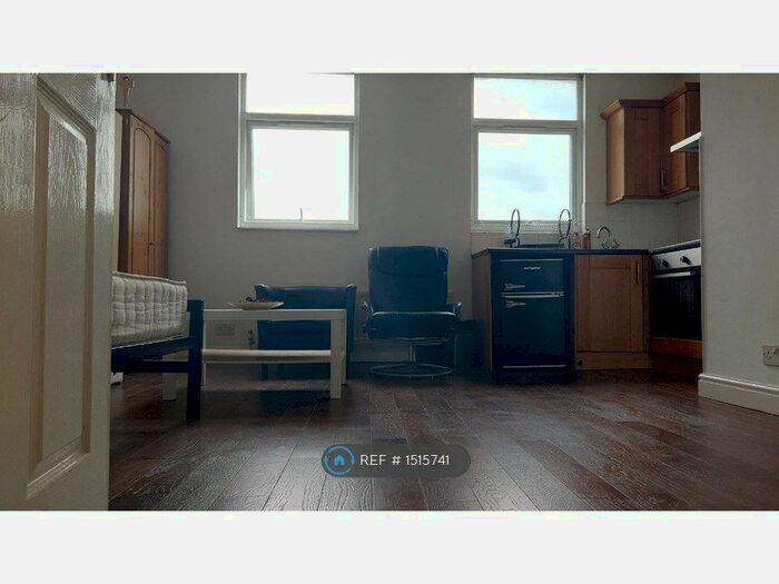 Studio To Rent In Craven Park Road, London, NW10