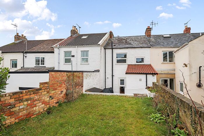 3 Bedroom Terraced House For Sale In Westgate Street, Taunton, TA1