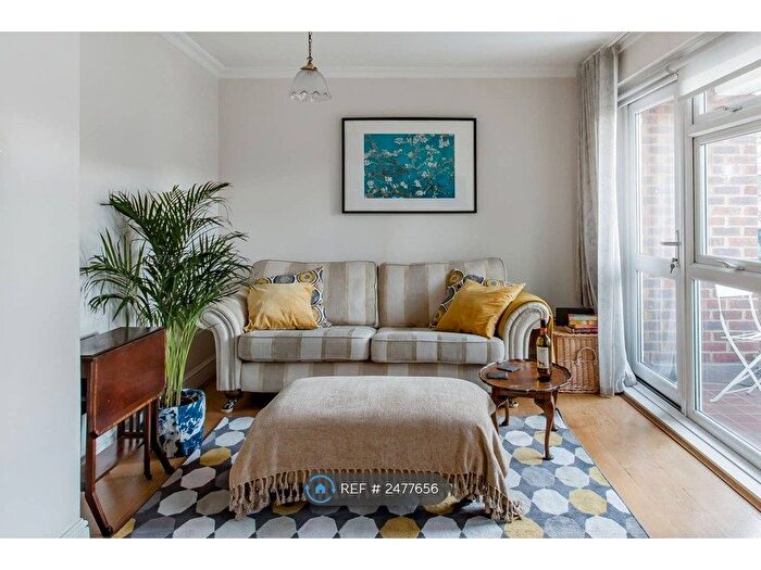 2 Bedroom Maisonette To Rent In Wynford Road, London, N1