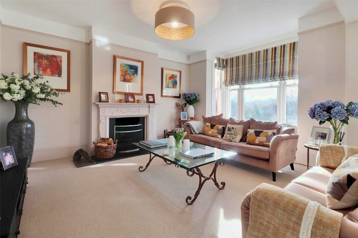 5 Bedroom Detached House For Sale In Frittenden Road, Staplehurst, Tonbridge, Kent, TN12
