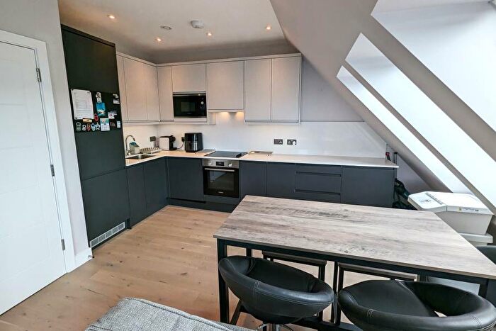 2 Bedroom Apartment To Rent In Woking, GU21