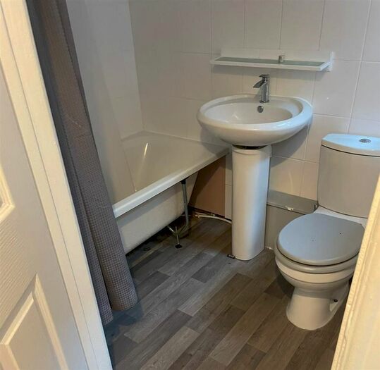 1 Bedroom Flat To Rent In High Street, Coalville, LE67
