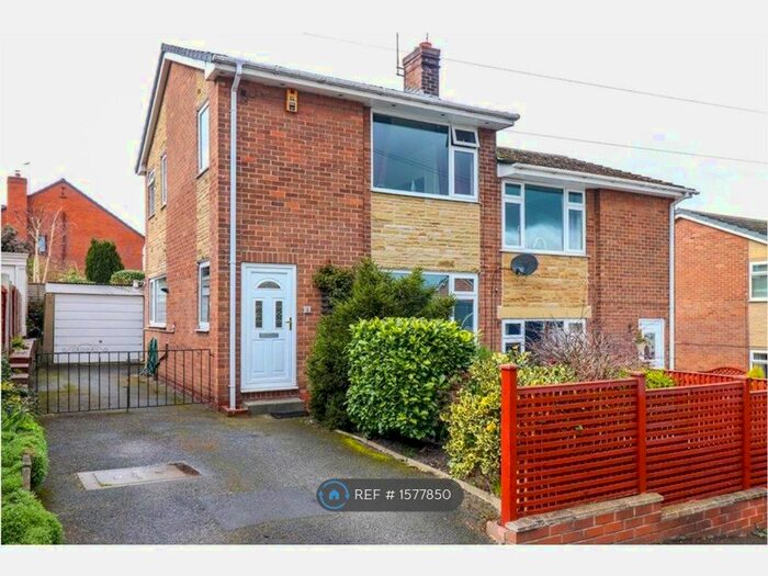 3 Bedroom Semi-Detached House To Rent In Hall Cliffe Grove, Horbury, Wakefield, WF4