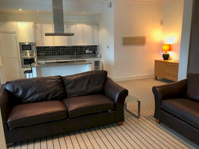 2 Bedroom Flat To Rent In Queens Road, West End, Aberdeen, AB15