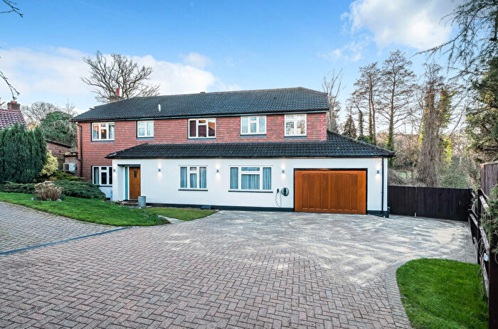 5 Bedroom Detached House For Sale In Poulters Wood, Ravensbourne Park, Keston, Kent, BR2