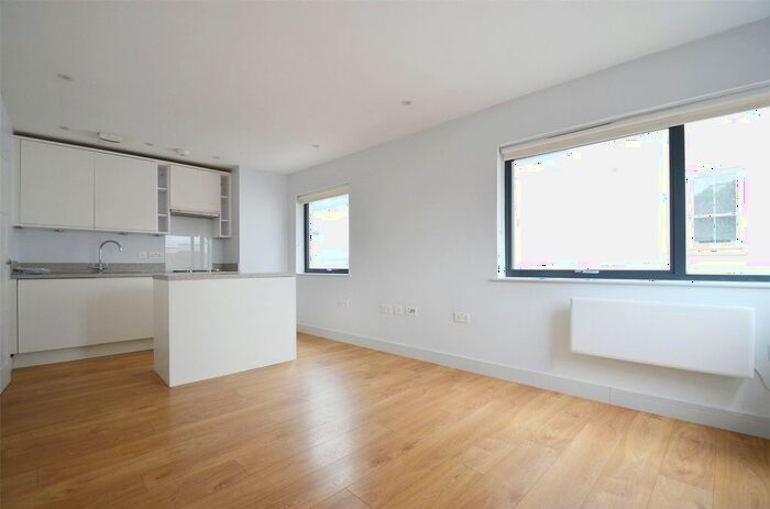 1 Bedroom Flat To Rent In Manor Place, Sutton, SM1