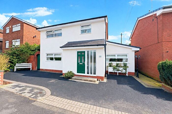 3 Bedroom Detached House For Sale In Hindley Road, Westhoughton, BL5
