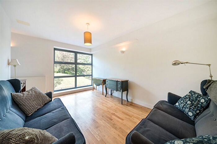 2 Bedroom Apartment To Rent In Trundleys Road, Deptford, SE8